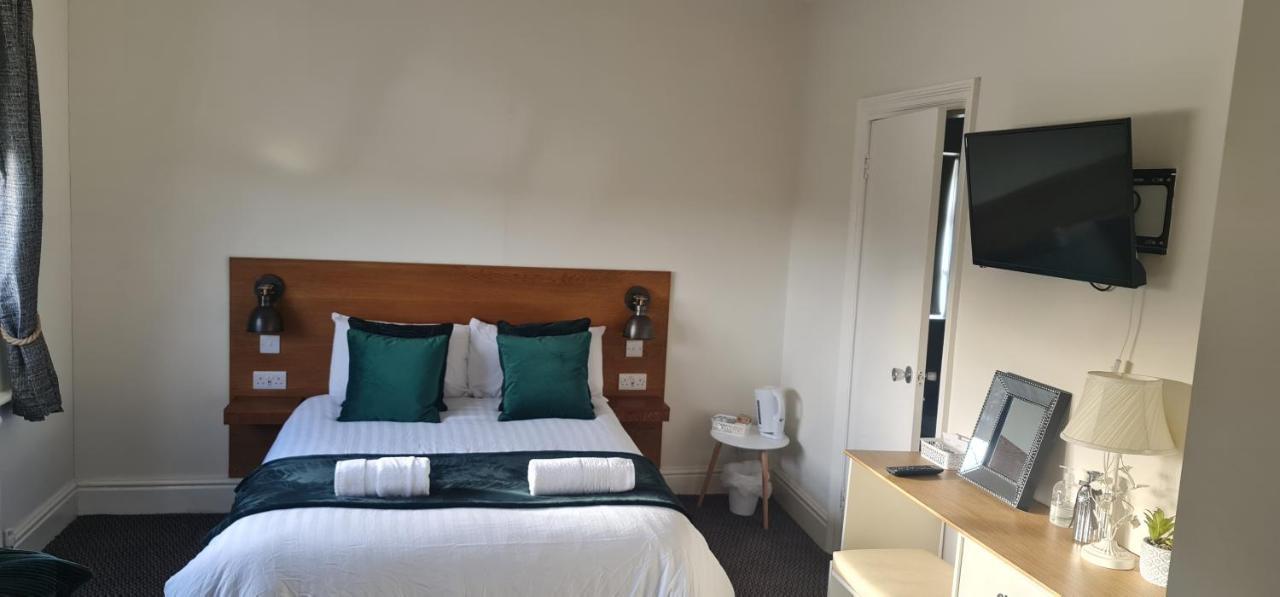 Scalby  The Ivanhoe Hotel Scarborough المظهر الخارجي الصورة