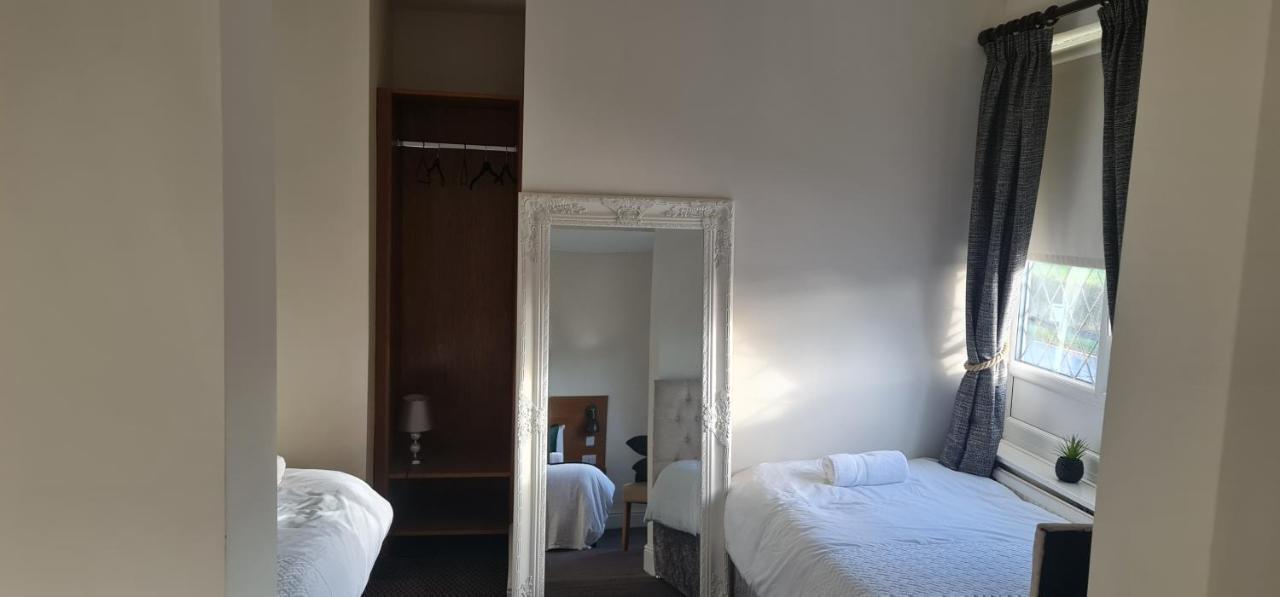 Scalby  The Ivanhoe Hotel Scarborough المظهر الخارجي الصورة